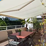 Sumptuous Renovated Apartment In Antibes